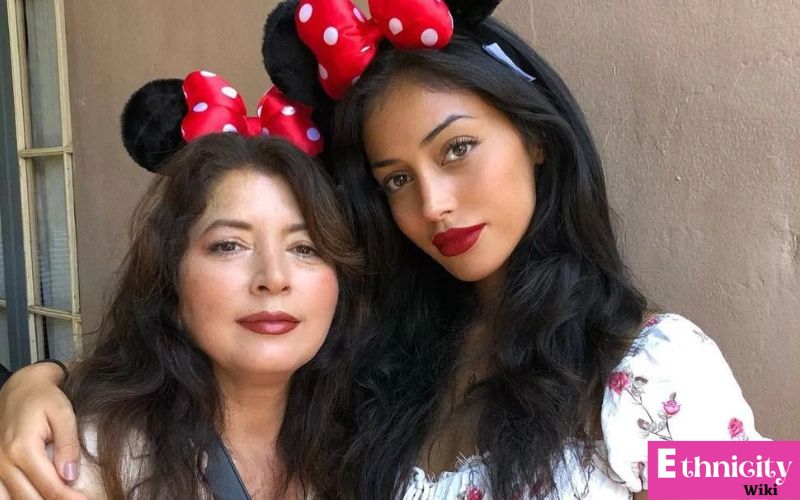 Cindy Kimberly's Parents, Siblings